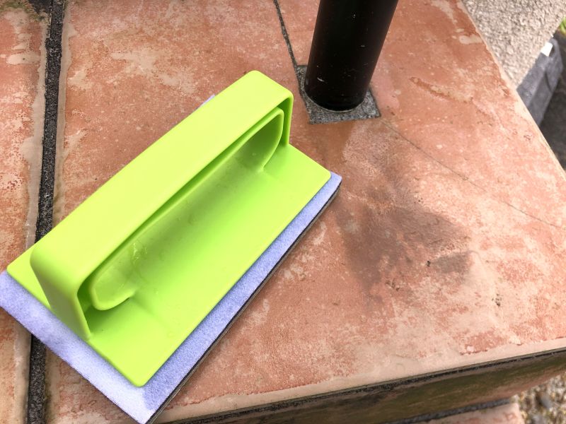 玄関タイル用ブラシ